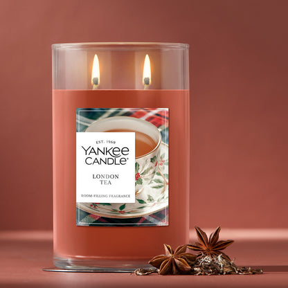 London Christmas Tea Large Tumbler Candle